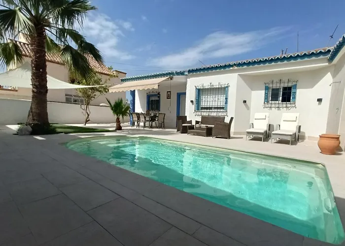 Stunning Villa In Aguadulce, Almeria Private Pool 400 Sqm Area 800M Beach