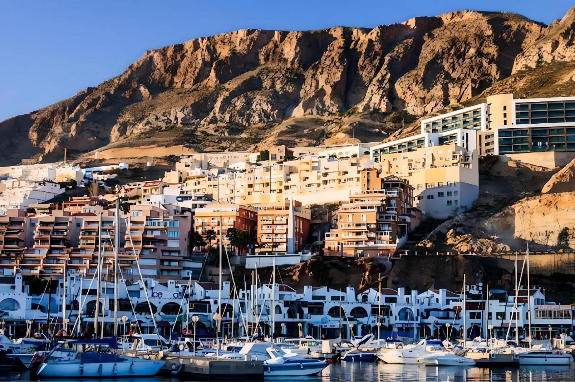 Stunning In Aguadulce, Almeria Private Pool 400 Sqm Area 800m * Aguadulce (Almeria)